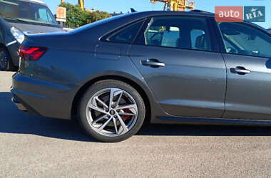 Седан Audi A4 2023 в Києві