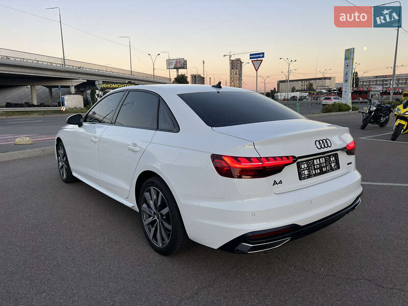 Седан Audi A4 2023 в Киеве