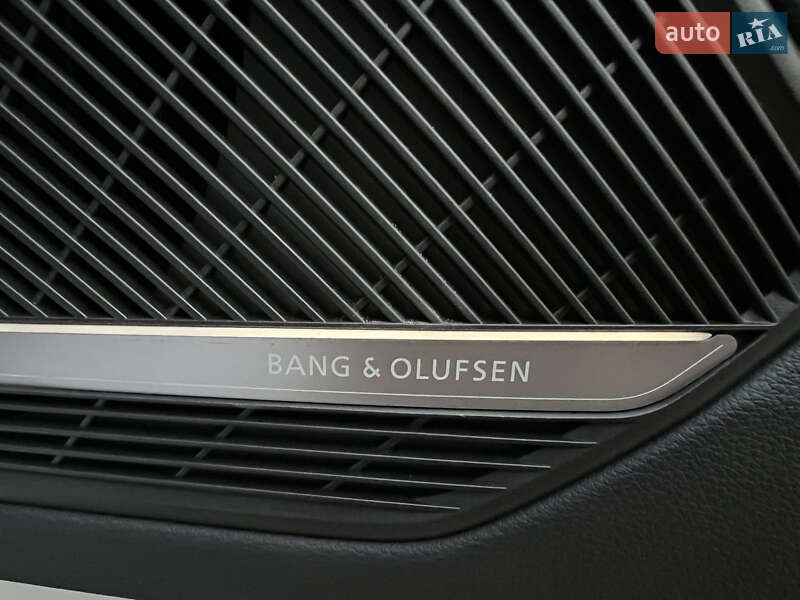 Седан Audi A4 2023 в Киеве