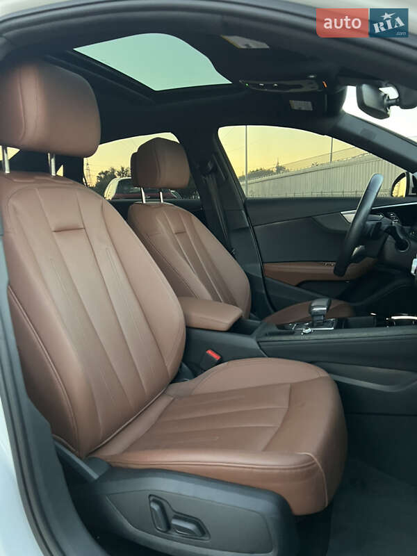 Седан Audi A4 2023 в Киеве
