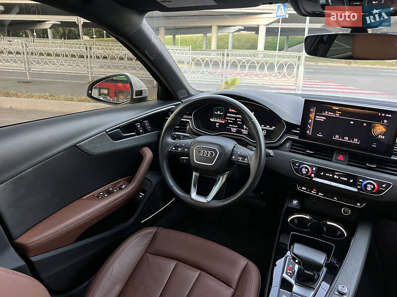 Седан Audi A4 2023 в Киеве