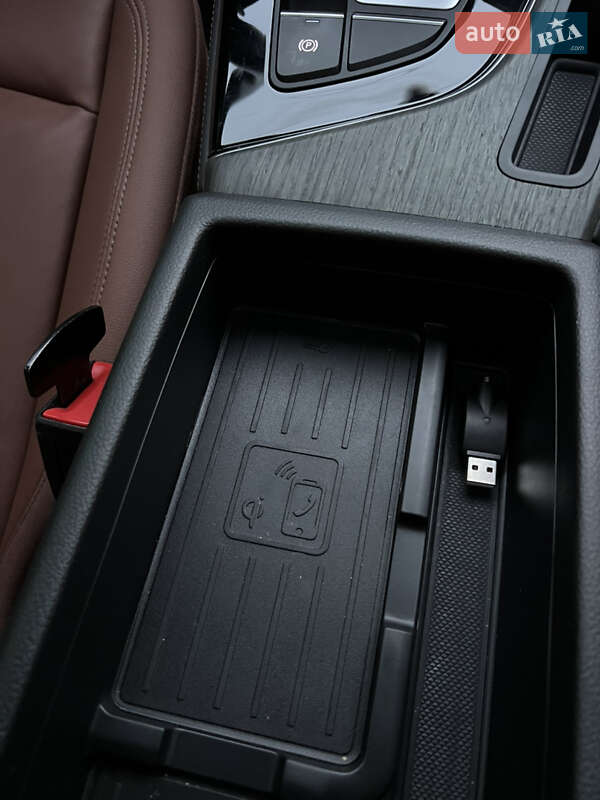 Седан Audi A4 2023 в Киеве