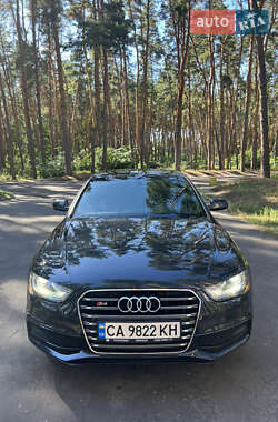 Седан Audi A4 2014 в 