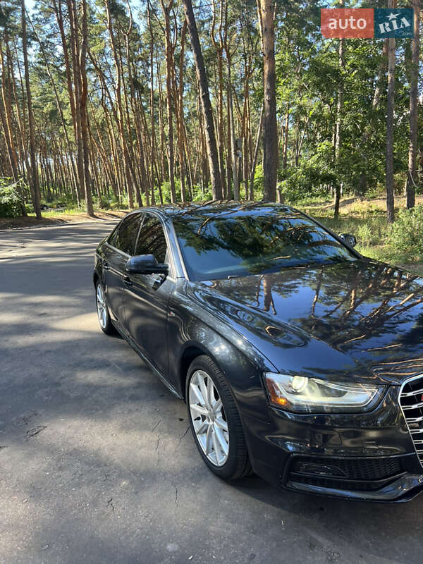 Седан Audi A4 2014 в Черкассах