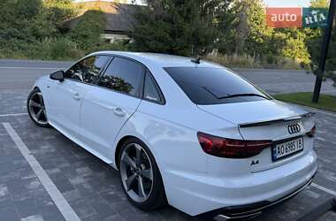 Седан Audi A4 2020 в 