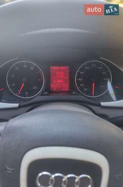 Седан Audi A4 2012 в 