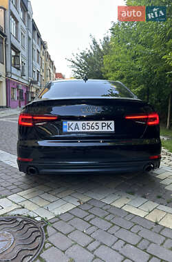 Седан Audi A4 2018 в 