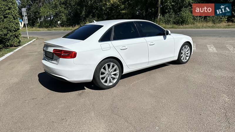 Седан Audi A4 2014 в Бершади