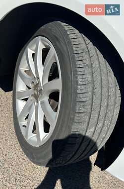 Седан Audi A4 2014 в 