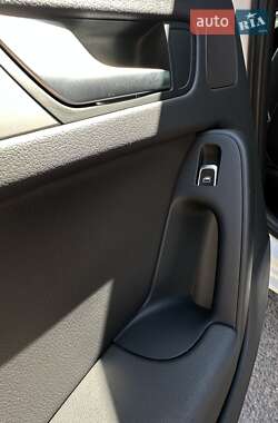 Седан Audi A4 2014 в 