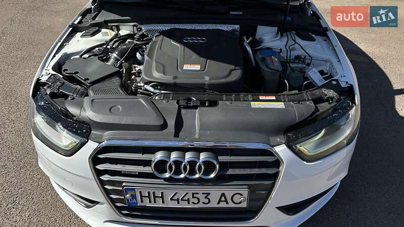 Седан Audi A4 2014 в Бершади