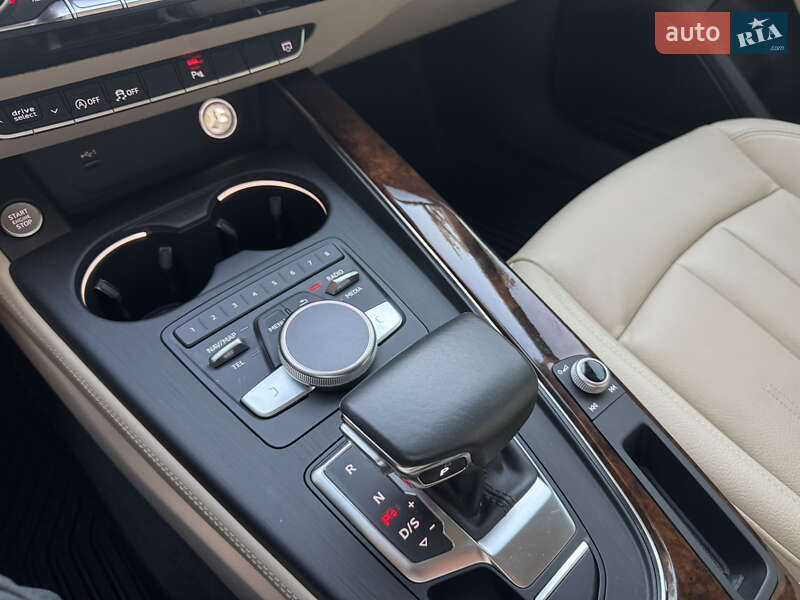 Седан Audi A4 2019 в Киеве