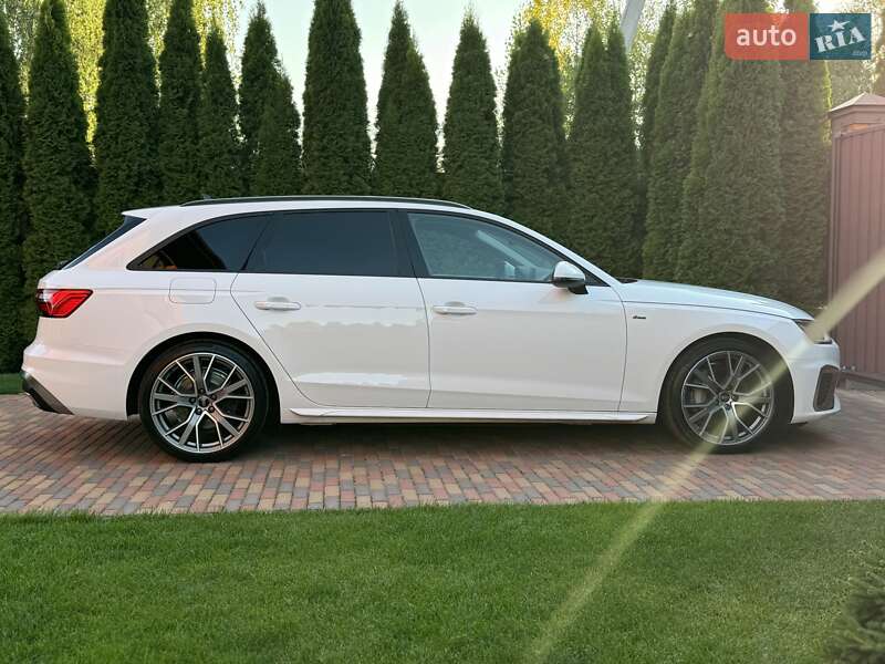 Универсал Audi A4 2020 в Киеве