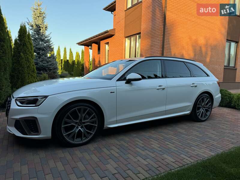 Универсал Audi A4 2020 в Киеве
