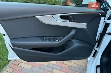 Универсал Audi A4 2020 в 