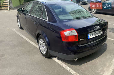 Седан Audi A4 2001 в 