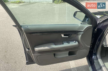 Седан Audi A4 2001 в 
