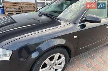 Седан Audi A4 2004 в 