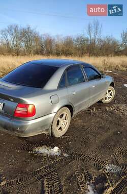 Седан Audi A4 1997 в 
