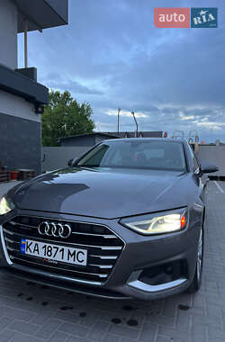 Седан Audi A4 2021 в 