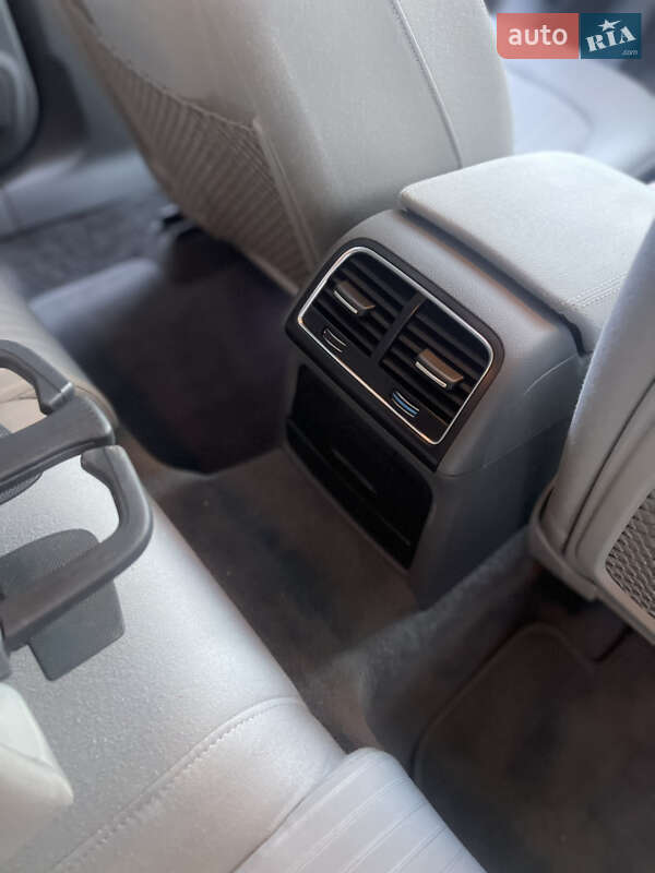 Универсал Audi A4 2014 в Ивано-Франковске