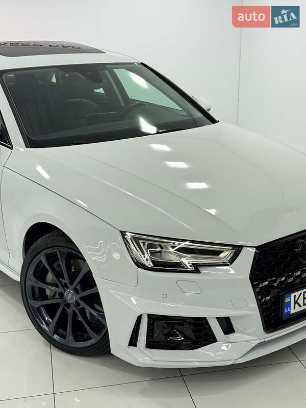 Седан Audi A4 2018 в Одессе