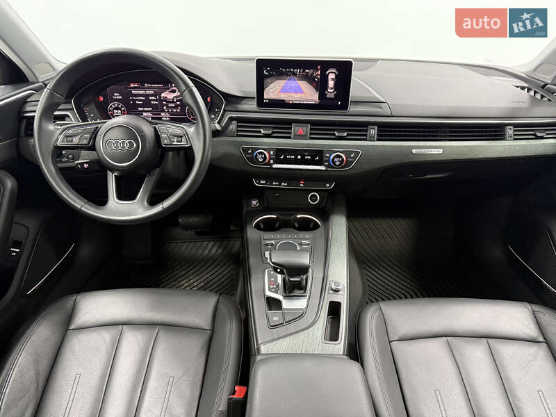 Седан Audi A4 2018 в Одессе