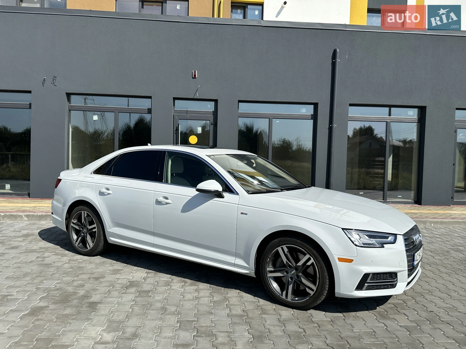 2016 Audi A4 - мініатюра 2