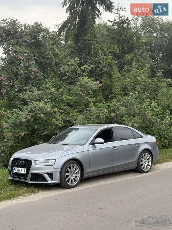Седан Audi A4 2008 в Ровно