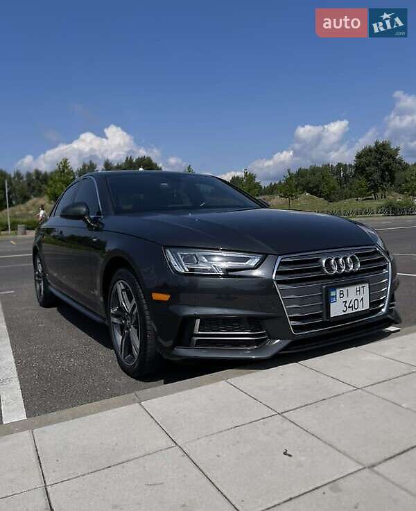 Седан Audi A4 2018 в 