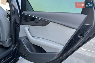 Седан Audi A4 2018 в 
