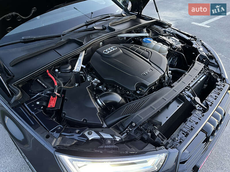 Седан Audi A4 2018 в Львові