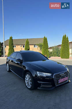 Седан Audi A4 2018 в 