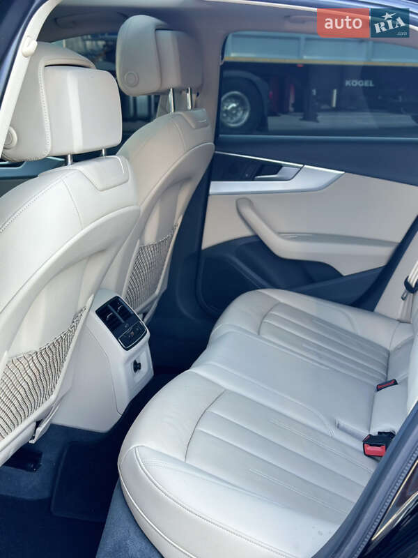 Седан Audi A4 2018 в Виннице