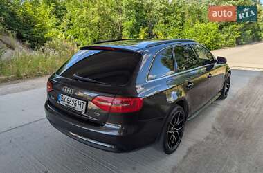 Универсал Audi A4 2012 в 