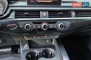 Универсал Audi A4 2018 в 