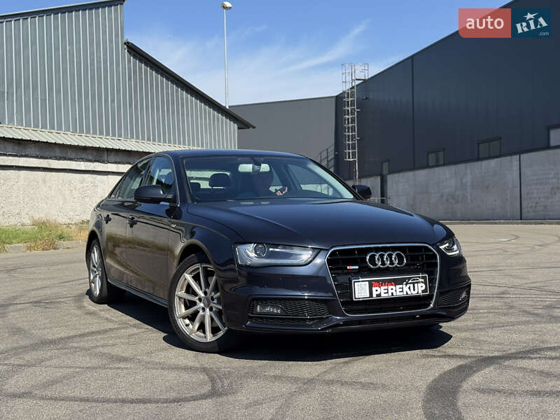 Audi A4 2014