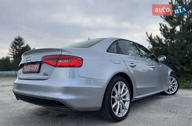 Седан Audi A4 2015 в 