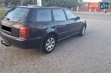 Универсал Audi A4 1996 в 