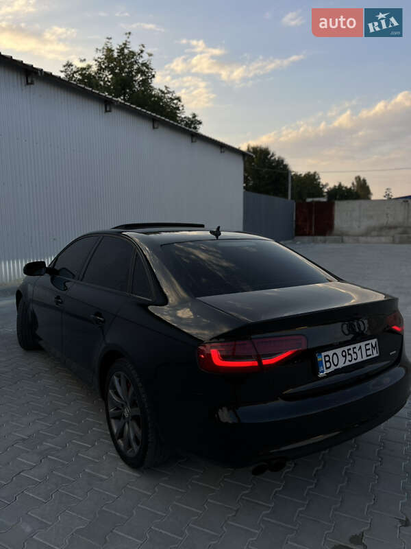 Седан Audi A4 2012 в Тернополі