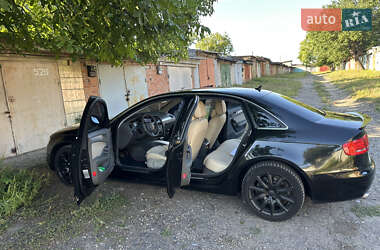 Седан Audi A4 2011 в 