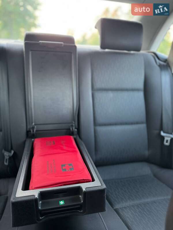 Седан Audi A4 2006 в Киеве фото 15 Седан Audi A4 2006 в Киеве