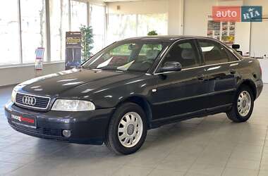 Седан Audi A4 1999 в 