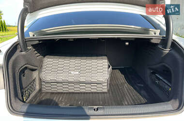 Седан Audi A4 2018 в 