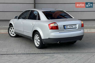 Седан Audi A4 2001 в 