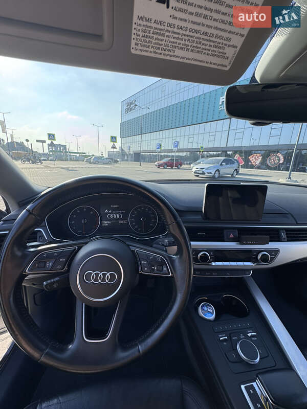 Седан Audi A4 2016 в Львові