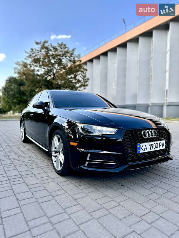 Седан Audi A4 2016 в Запорожье