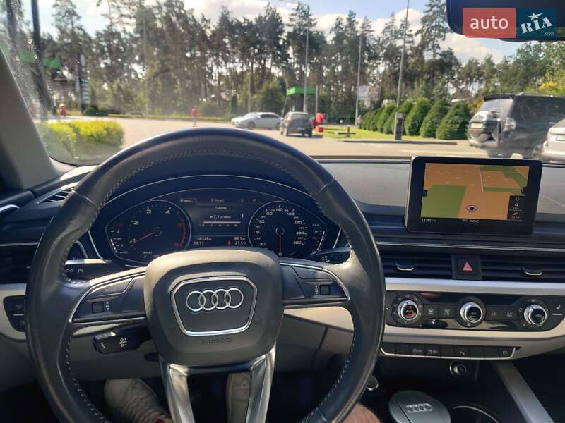 Седан Audi A4 2016 в Киеве