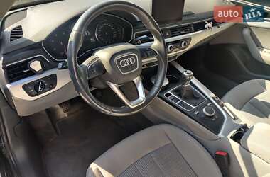 Седан Audi A4 2016 в Киеве
