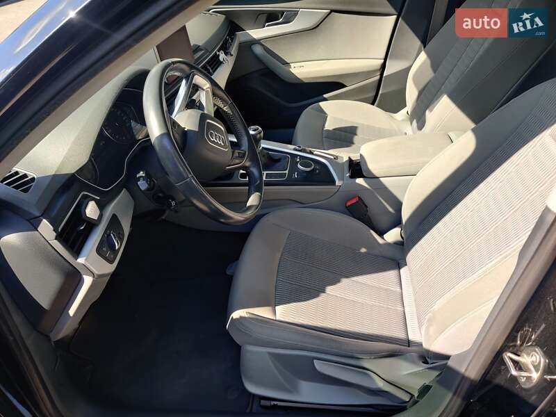 Седан Audi A4 2016 в Киеве фото 18 Седан Audi A4 2016 в Киеве